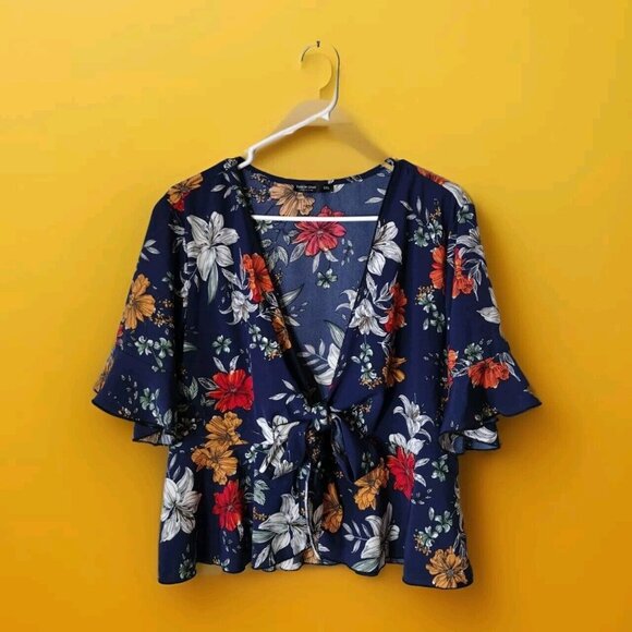 SHEIN Tops - Shein Curve Top 0xl Wrap Short Sleeve Floral Hawaiian Beach